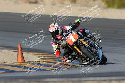 media/Dec-18-2022-SoCal Trackdays (Sun) [[8099a50955]]/Turn 10 (140pm)/